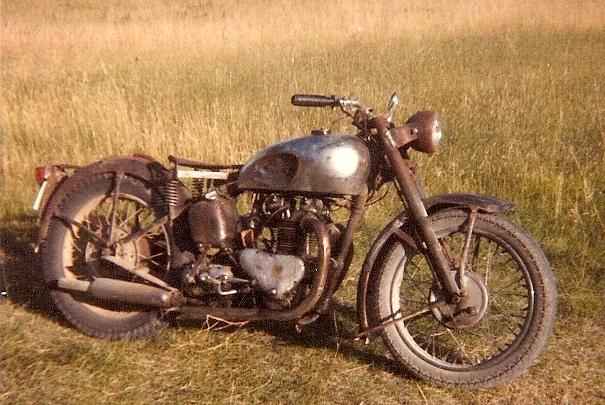 1948 Triumph, rat bike