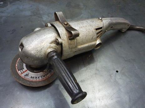 big ugly grinder, flamingsteel.com, steel sculpture, steel art, roy mackey