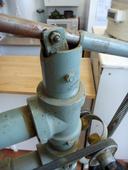 vintage drill press, flamingsteel.com, roy mackey, steel sculpture, steel art, free junk