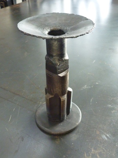 cool candle holders, flamingsteel.com, steel sculpture, steel art, roy mackey, vancouver bc, live work studios