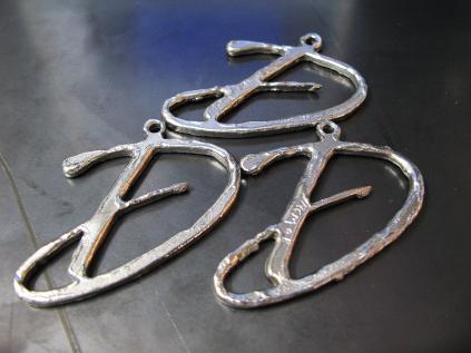 Wendy D key chains, roy mackey, steel sculpture, steel art, flamingsteel.com, vancouver bc